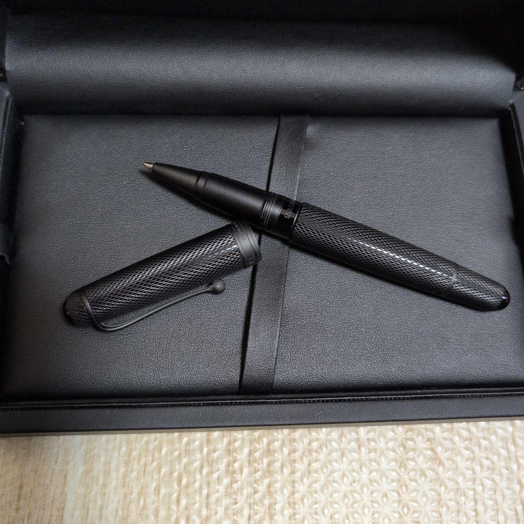 AURORA ブラックマンバ ローラーボール