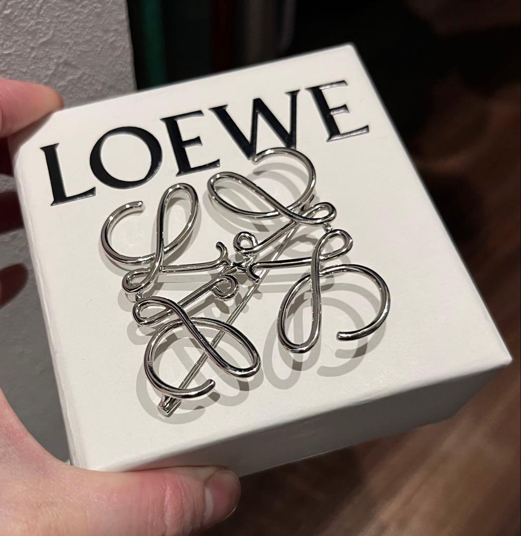 【いちぽめ】ロエベ ブローチ シルバー