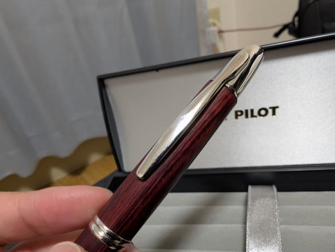 PILOT キャップレス 万年筆 木軸
