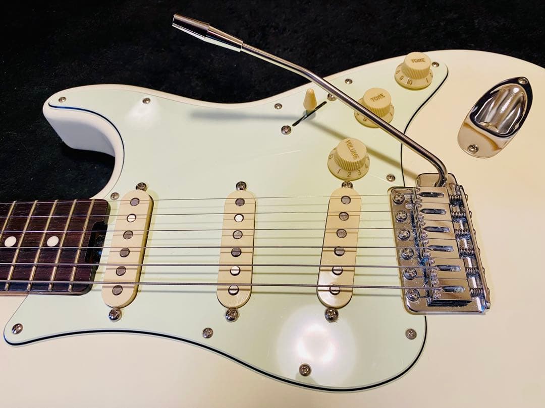 SCHECTER N-ST VWHT (Vintage White)最終値下げ