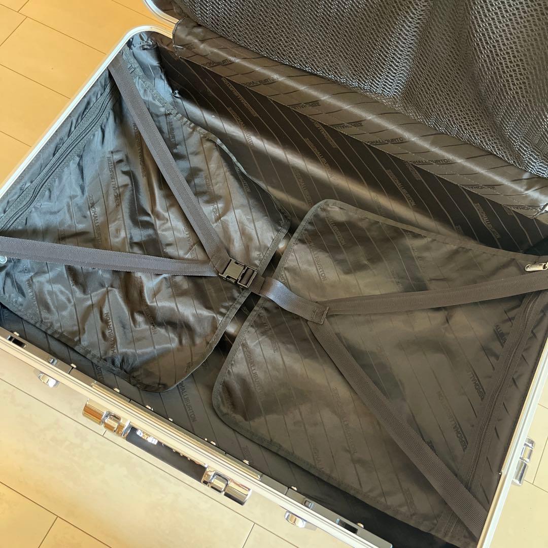 ゼロハリバートンZERO HALLIBURTON ブラックキャリーケース