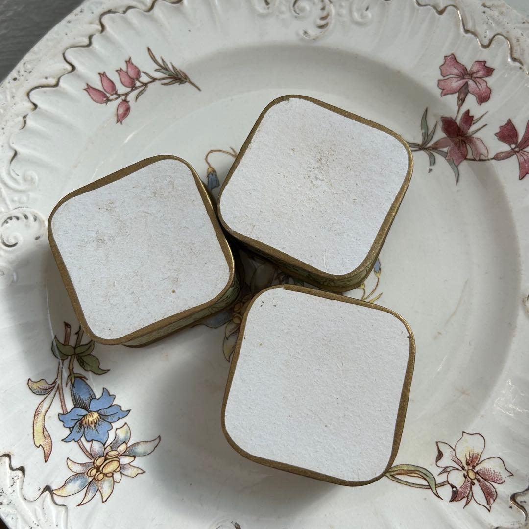 フランスアンティーク　NYMPHEA パウダーボックス　3個セット