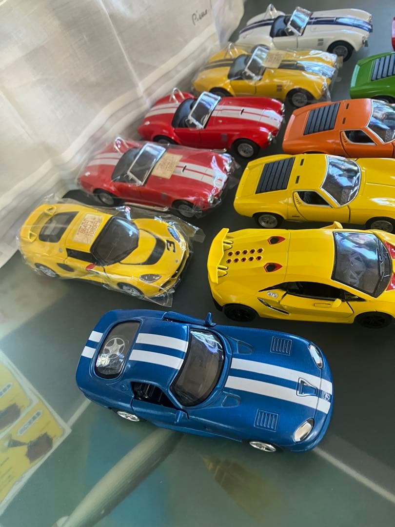 ミニカーまとめ売りベンツ ランボルギーニACコブラプルバックミニカー16台セット