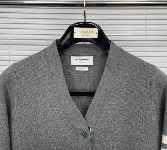 ♡✨希少 THOM BROWNE カシミヤ Vネック カーディガン グレー