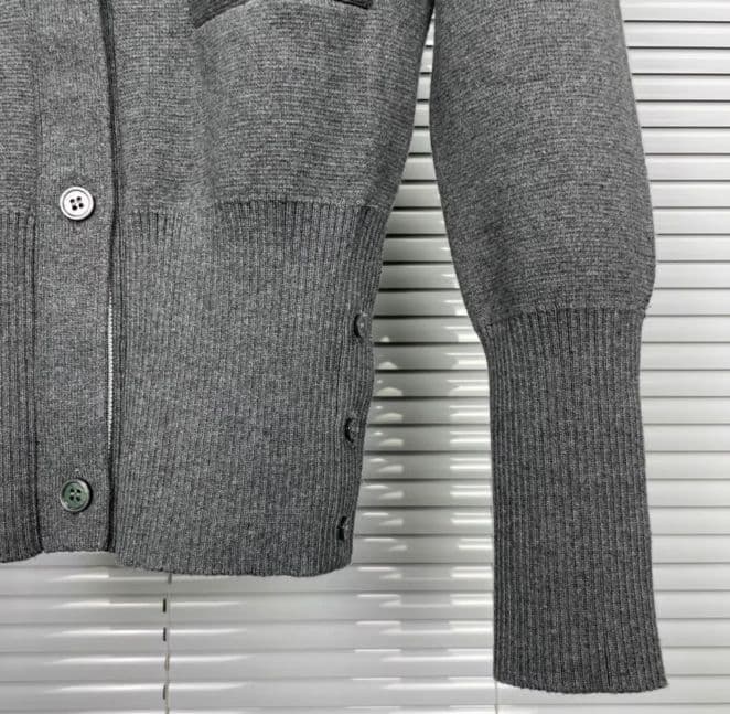♡✨希少 THOM BROWNE カシミヤ Vネック カーディガン グレー
