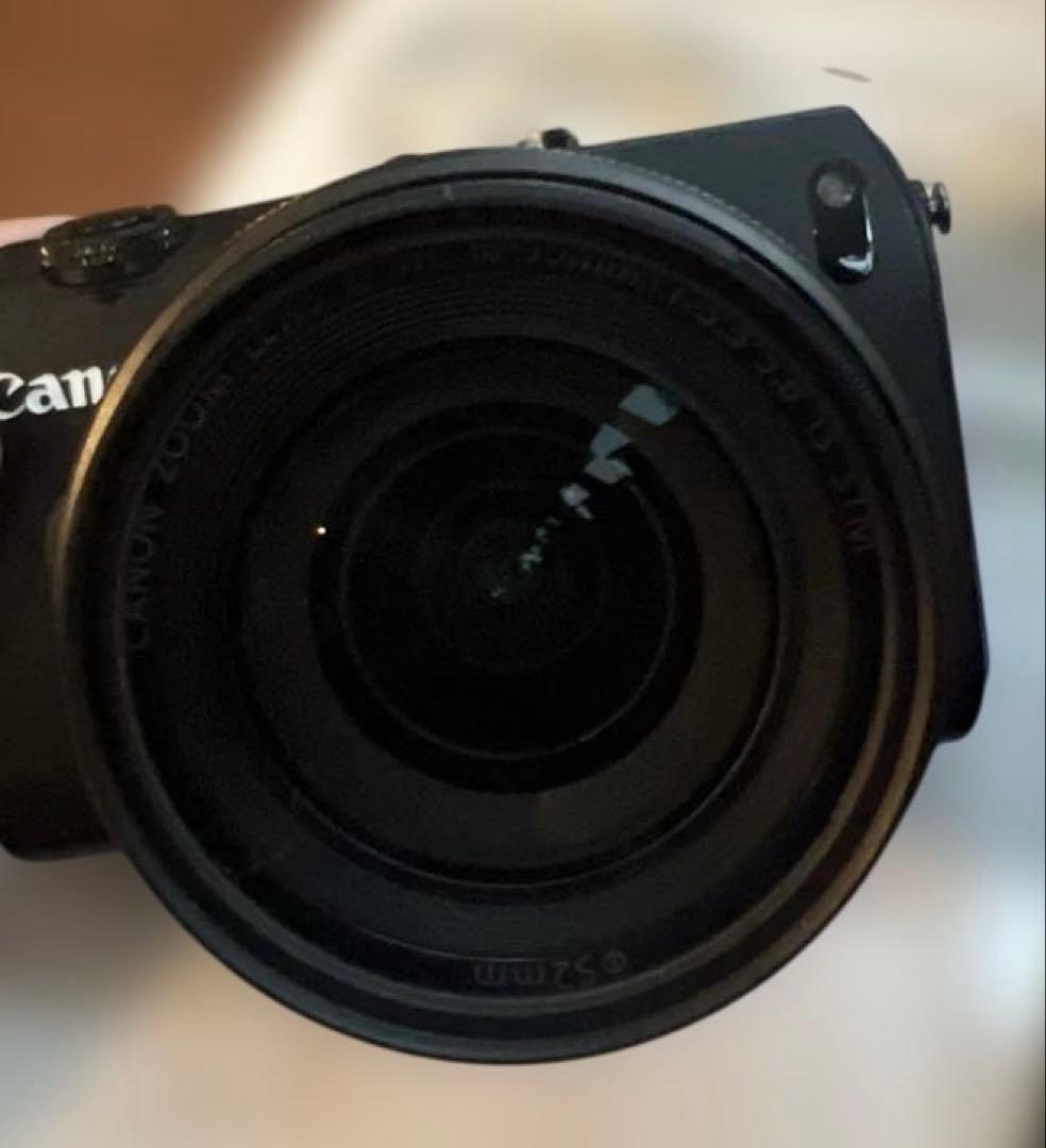 Canon EOS M ミラーレス一眼カメラ　kit