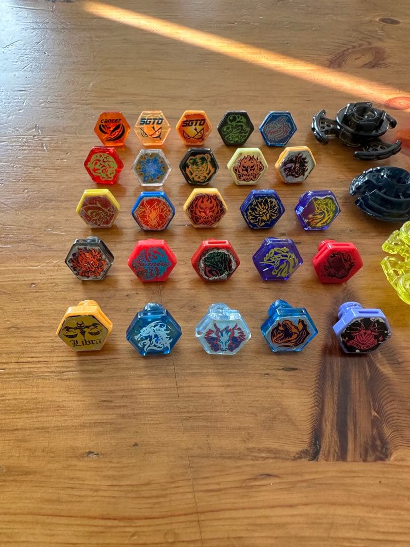 メタルファイトベイブレードパーツ・シール付き　まとめセット