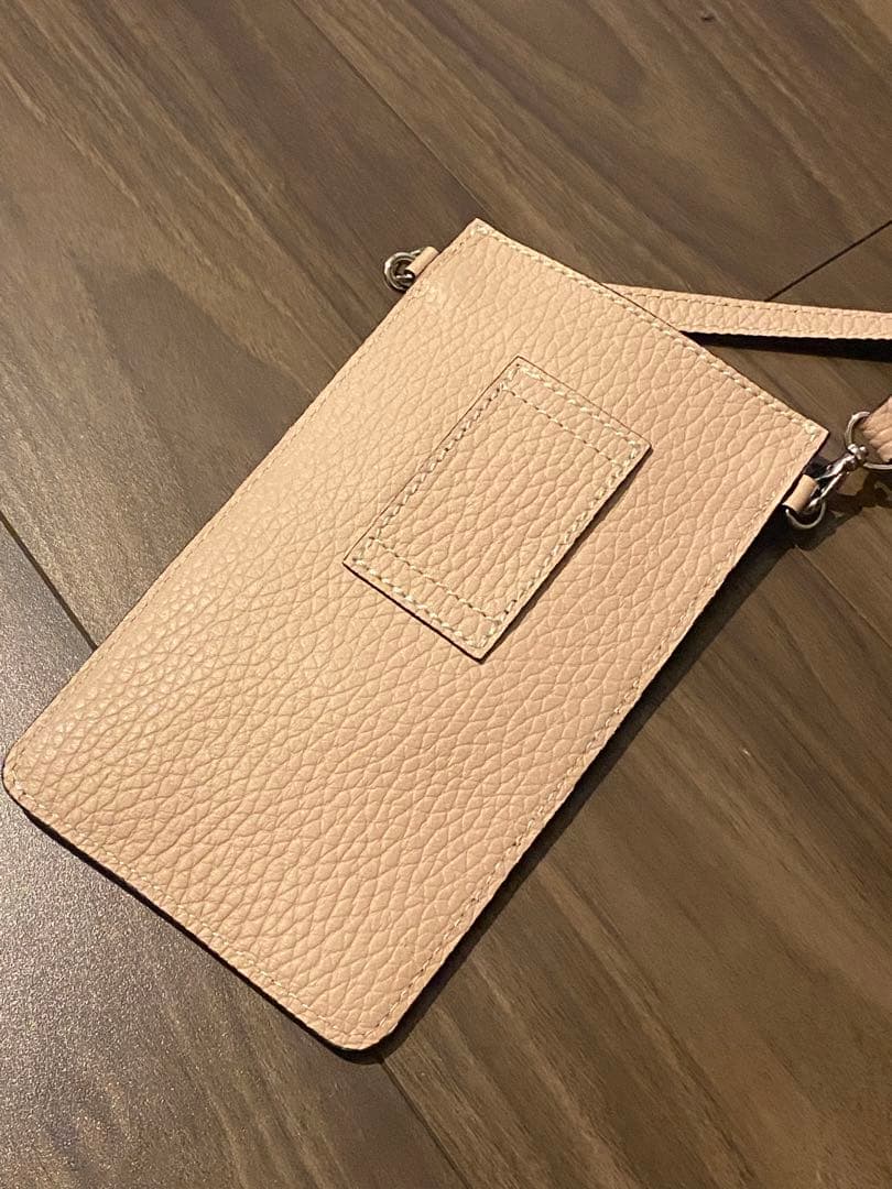 新品未使用品 スマホ　ストラップケース