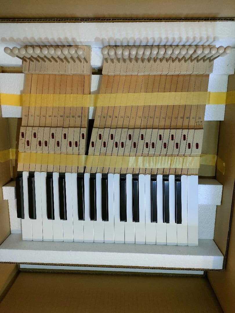 YU30,YU33 ピアノ鍵盤 訳あり