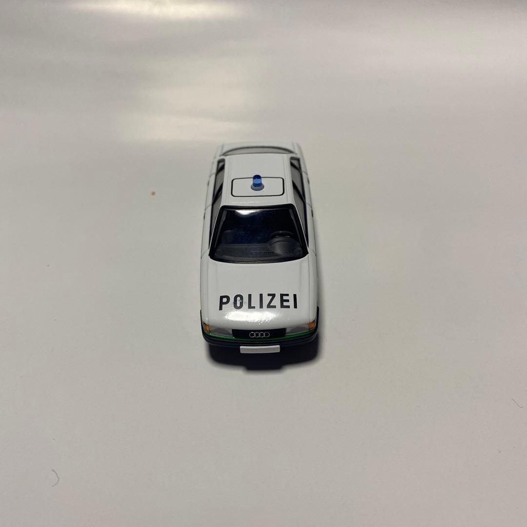 トミカリミテッドヴィンテージネオ　アウディ80 2.0E ポリスカー
