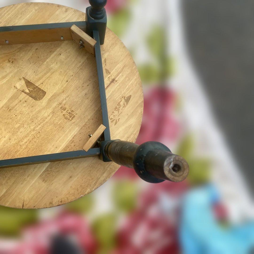 木製円形テーブル アンティーク風