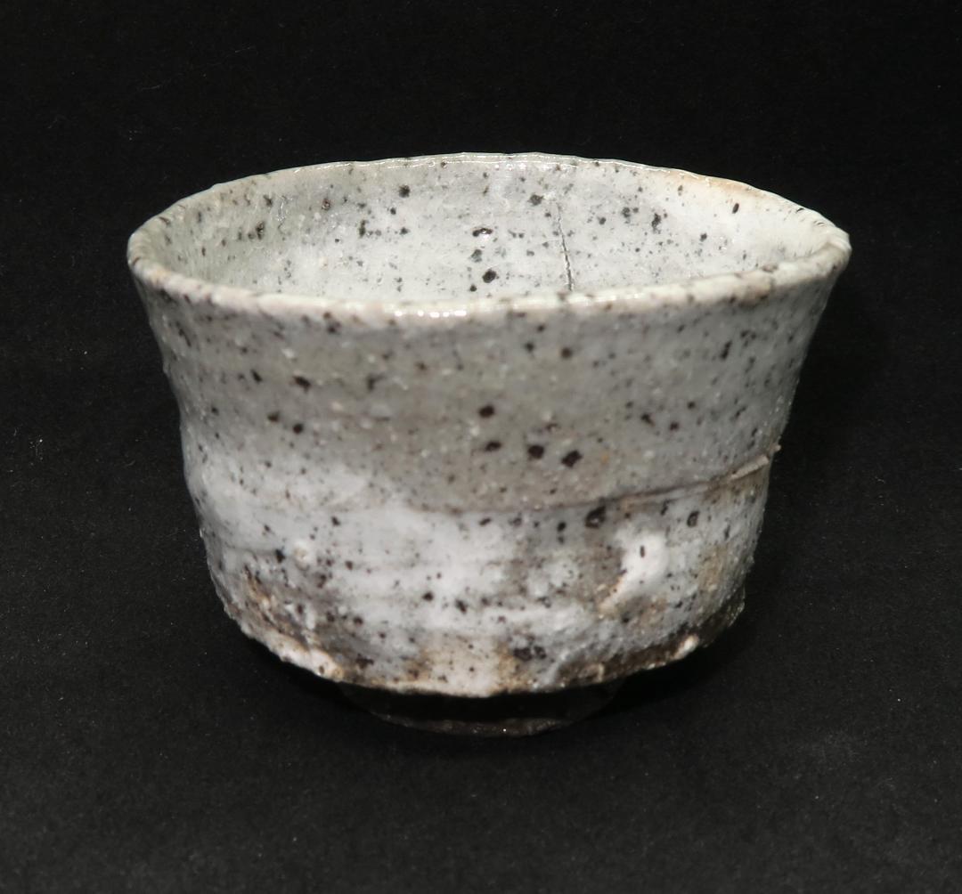 ぐい吞み（酒杯・お猪口）作家物　鯉江良二作　常滑