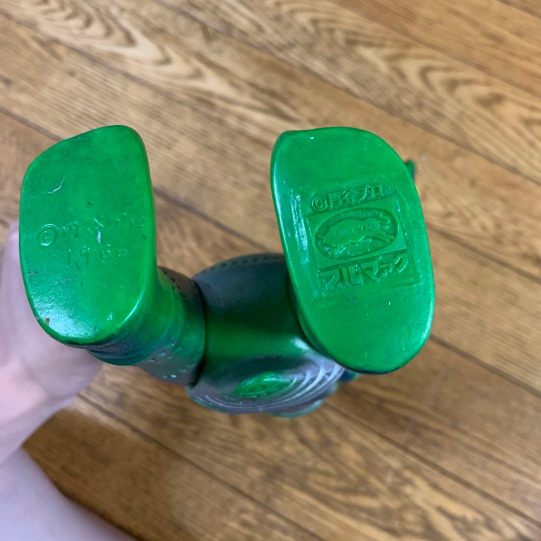 ソフビ　バルタン星人