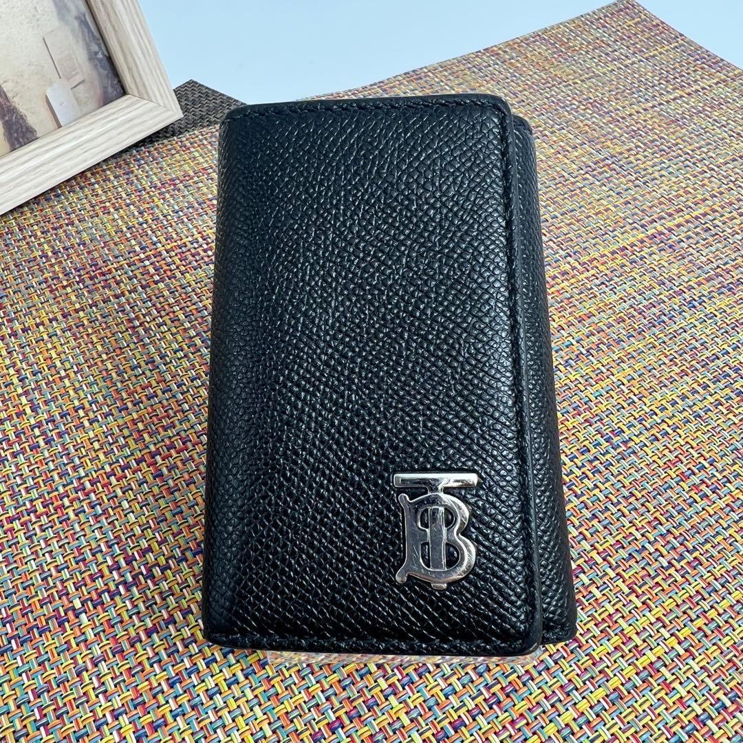 ✨極美品✨BURBERRY バーバリー TBロゴ　6連キーケース　ブラックレザー