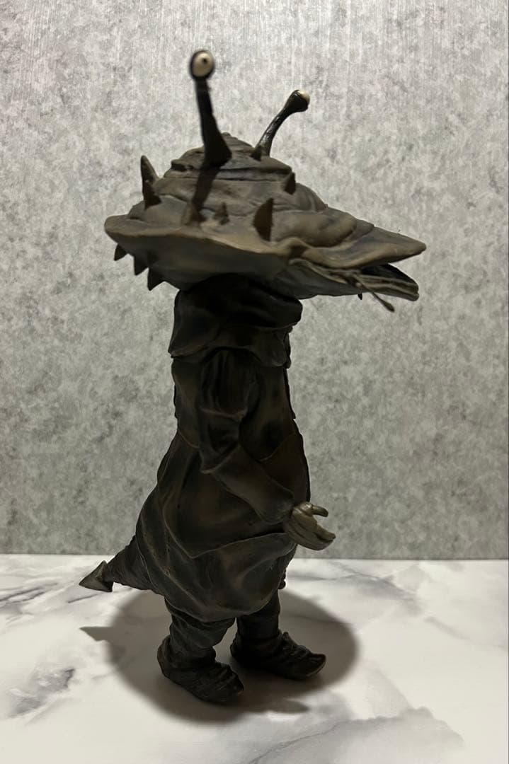 X-PLUS大怪獣シリーズウルトラQに登場する『怪獣カネゴン』のフィギュア