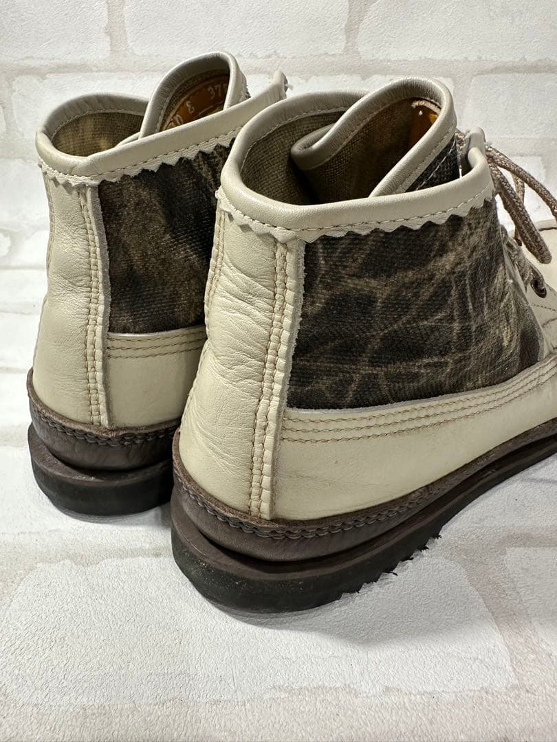 ラッセルモカシン　モカシンブーツ　珍しいリアルツリー生地とのコンビ