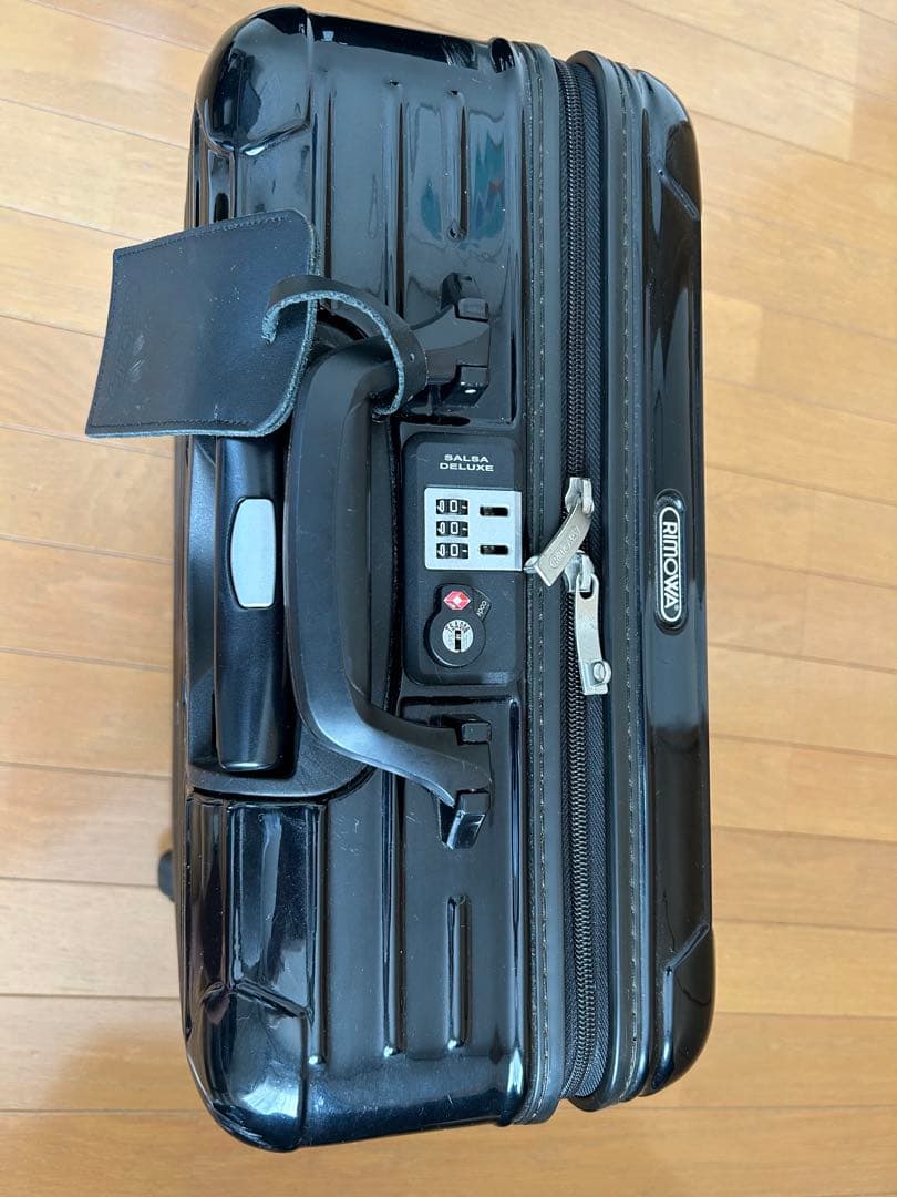 リモワ　サルサデラックス　ブラック　23L 機内持込可