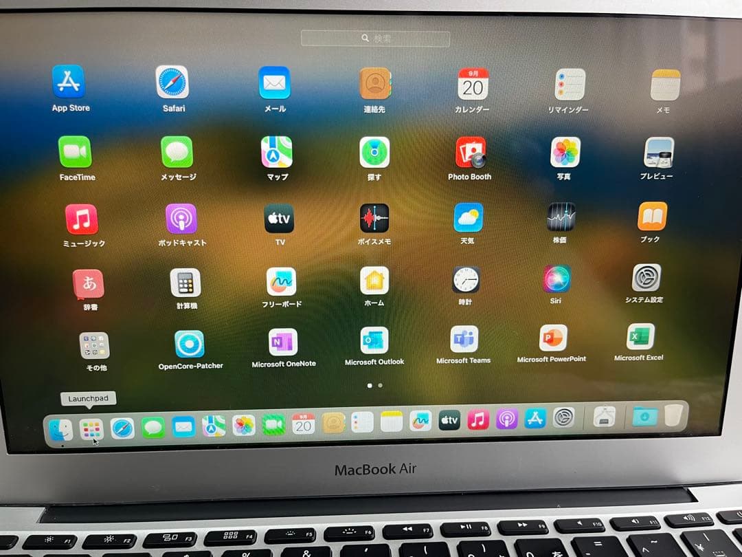 MacBook Air 11.6インチ (Early 2014)