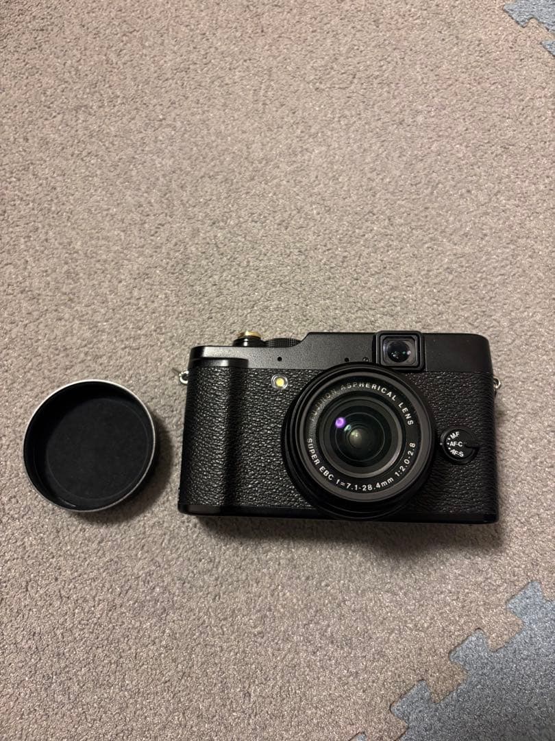 FUJIFILM X10 デジタルカメラ