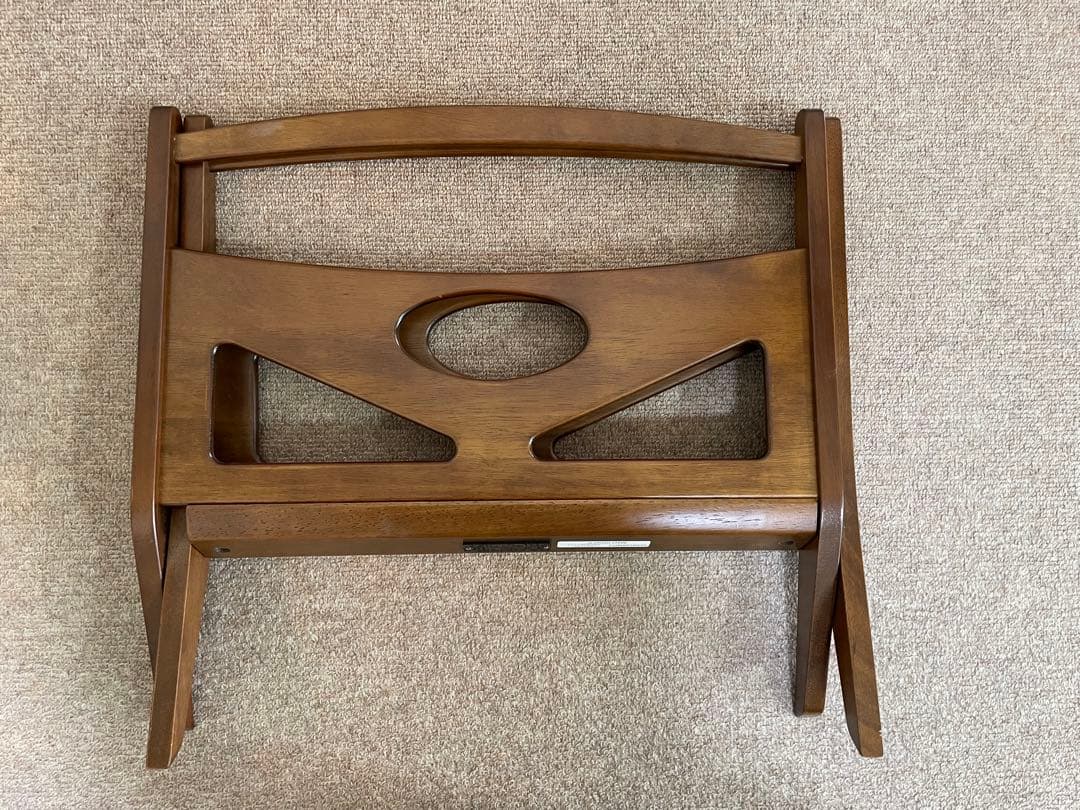 カリモク　木製マガジンラック