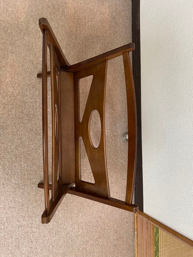 カリモク　木製マガジンラック