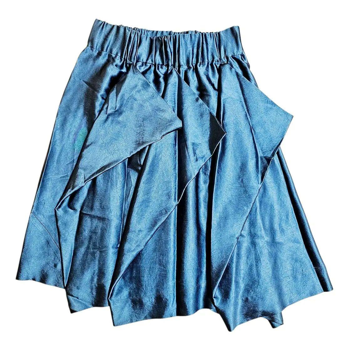 美品 ヴィヴィアンウエストウッド フレアスカート サテン 個性的 1033