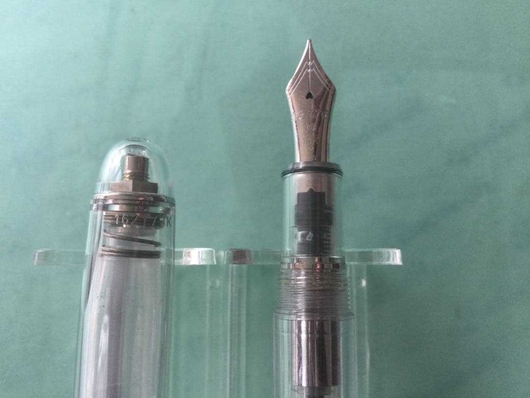 プラチナ万年筆　富士五湖シリーズ「西」中字　透明軸！