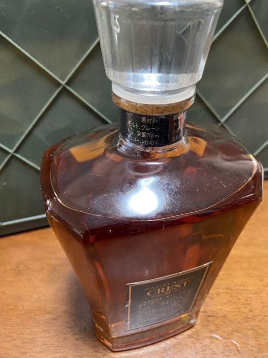 サントリーウイスキー　クレスト12年