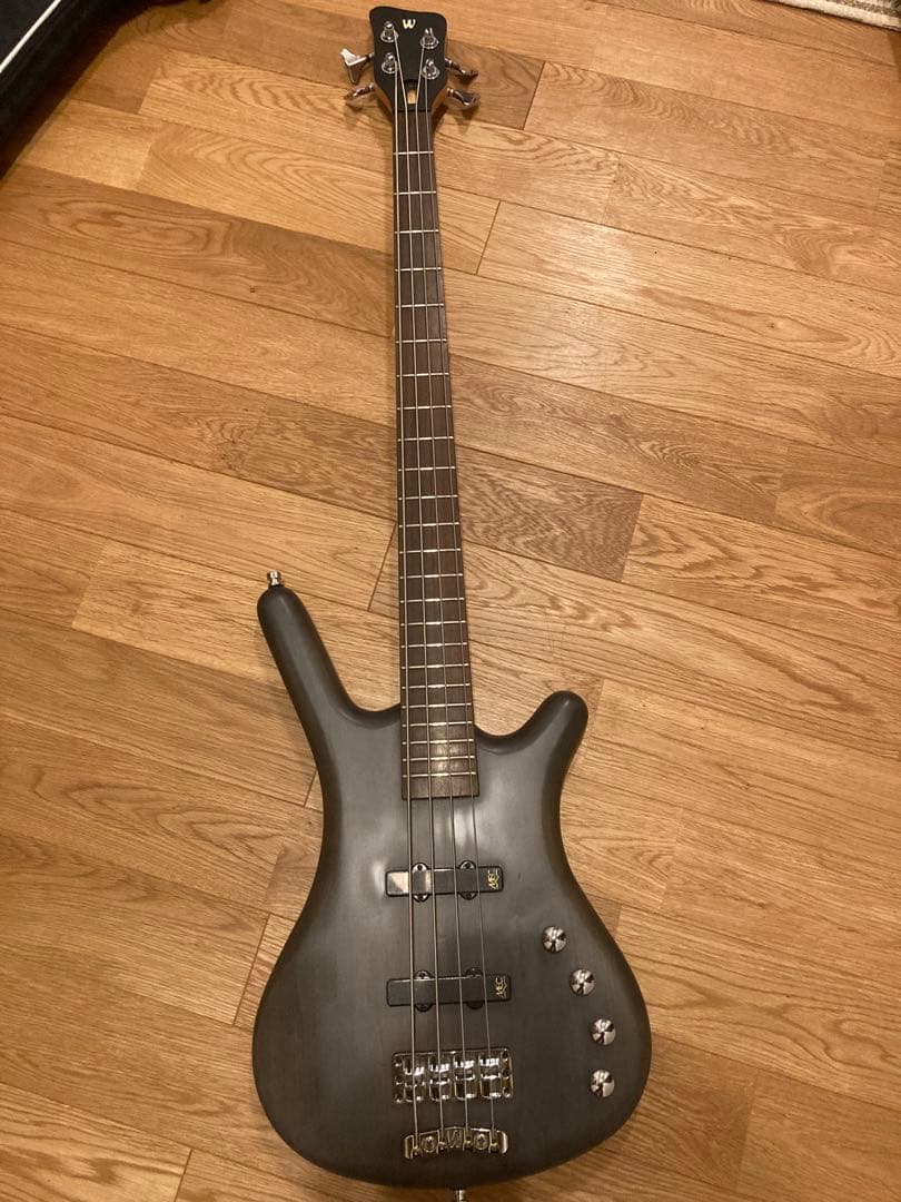 ベース warwick rockbass corvette 4st basic?