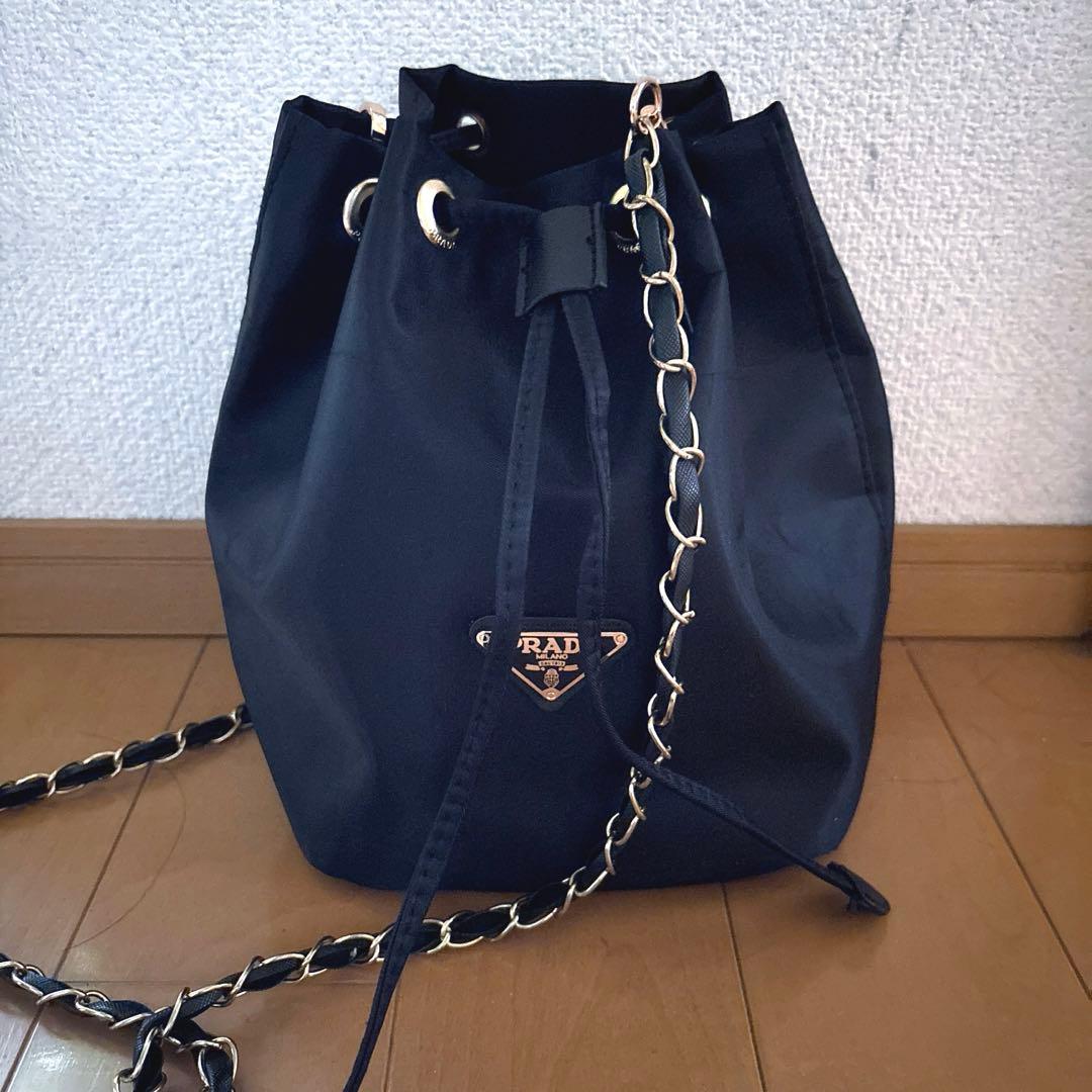 プラダ　巾着　バッグ　PRADA