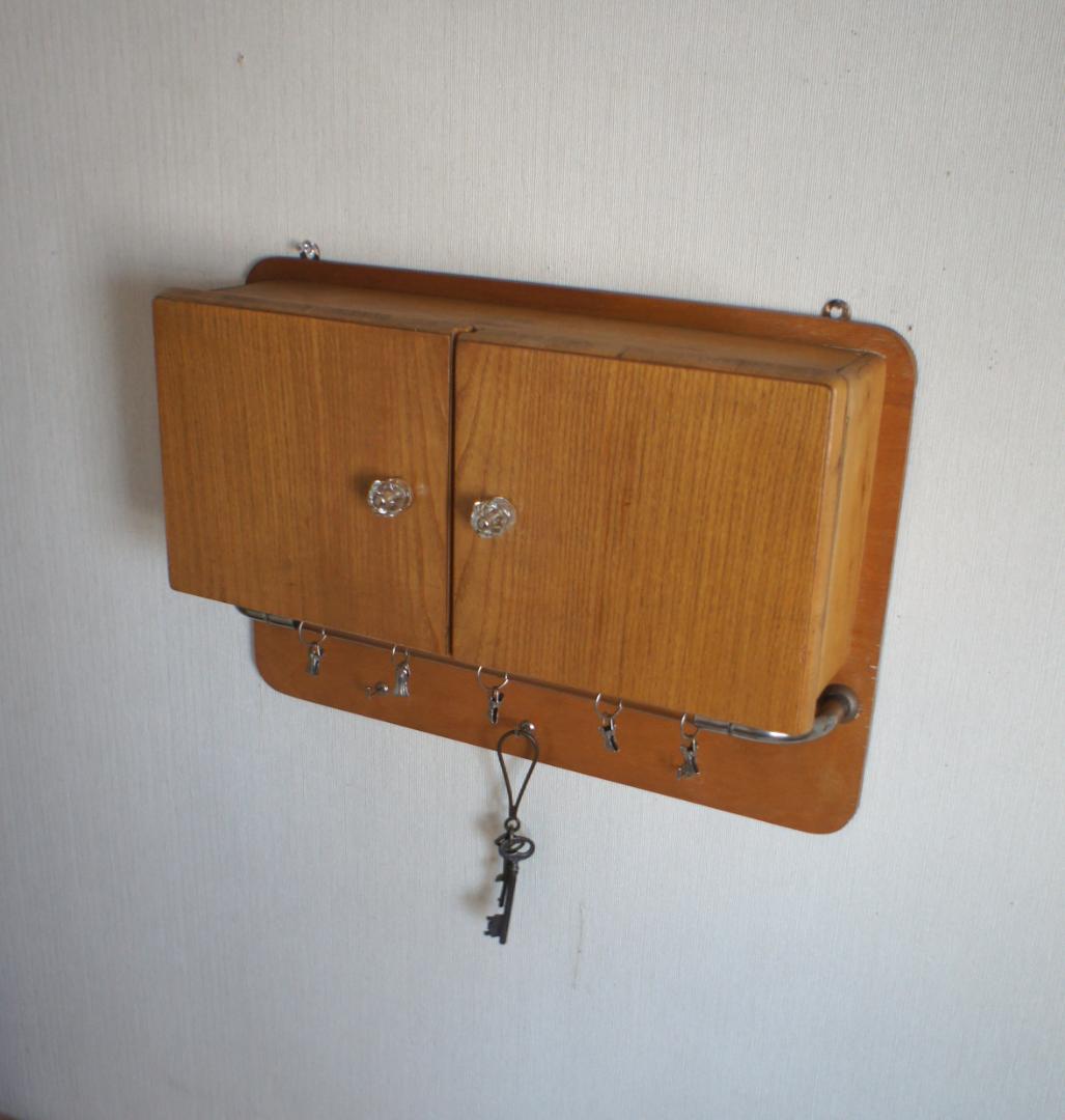 ウォールキャビネット　飾り棚　ブロカント　フレンチ　フランスアンティーク