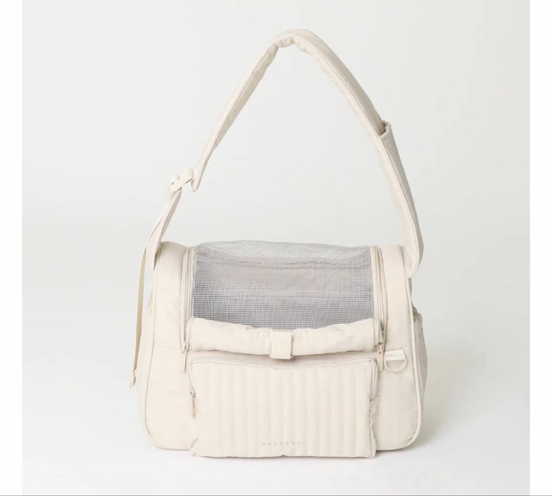 美品！moncheri スリングバッグ