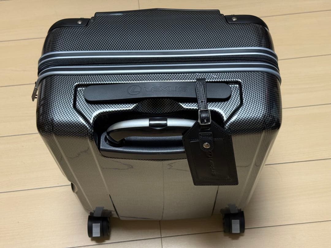 Lexus キャリーケース　機内持ち込み
