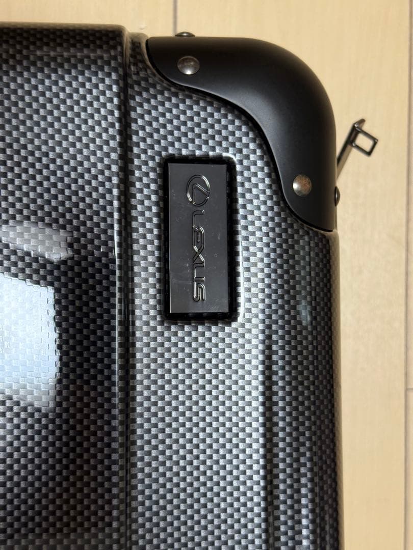 Lexus キャリーケース　機内持ち込み