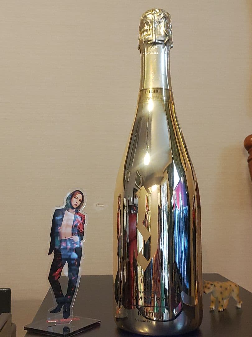 yby YOSHIKI シャンパ-ニュ　ポメリーブリュット