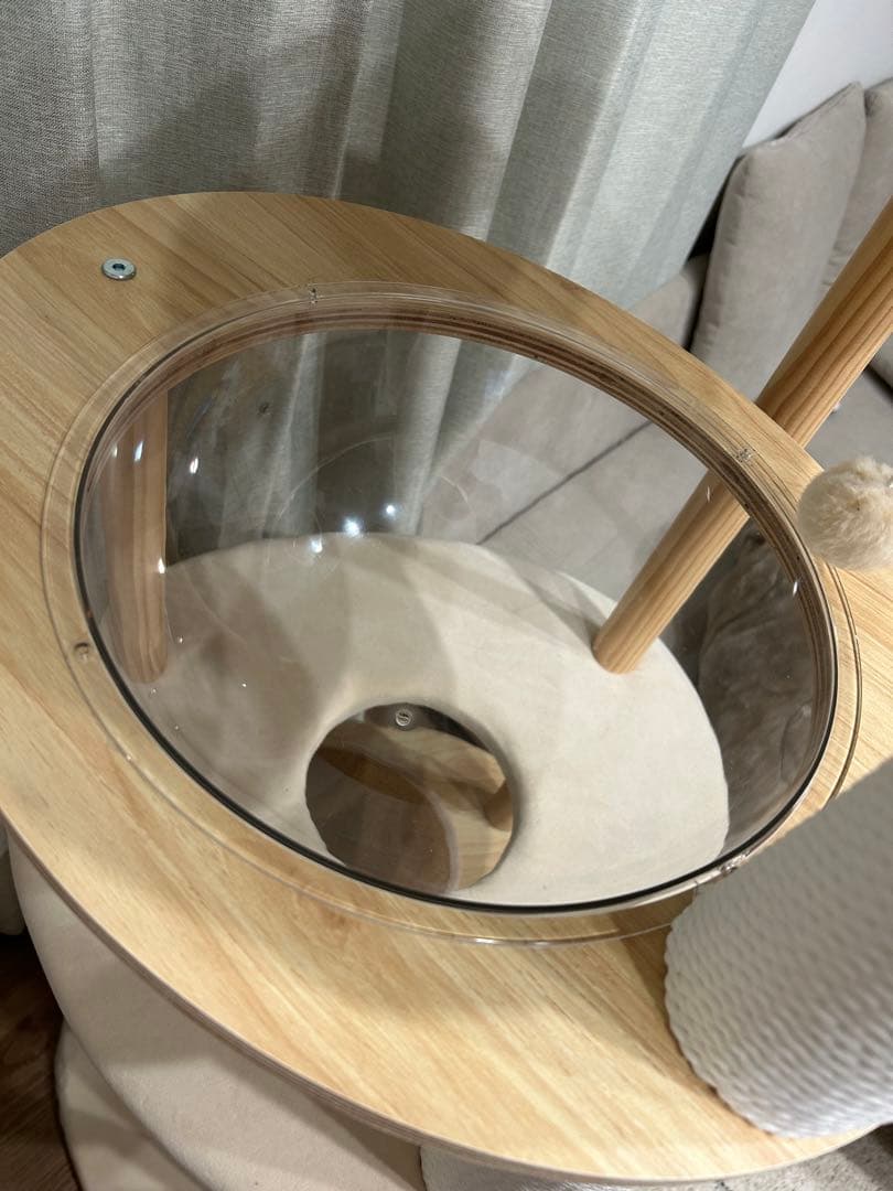 PETEPERA（ペテペラ）　木製　据え置き型　キャットタワー 宇宙船付き