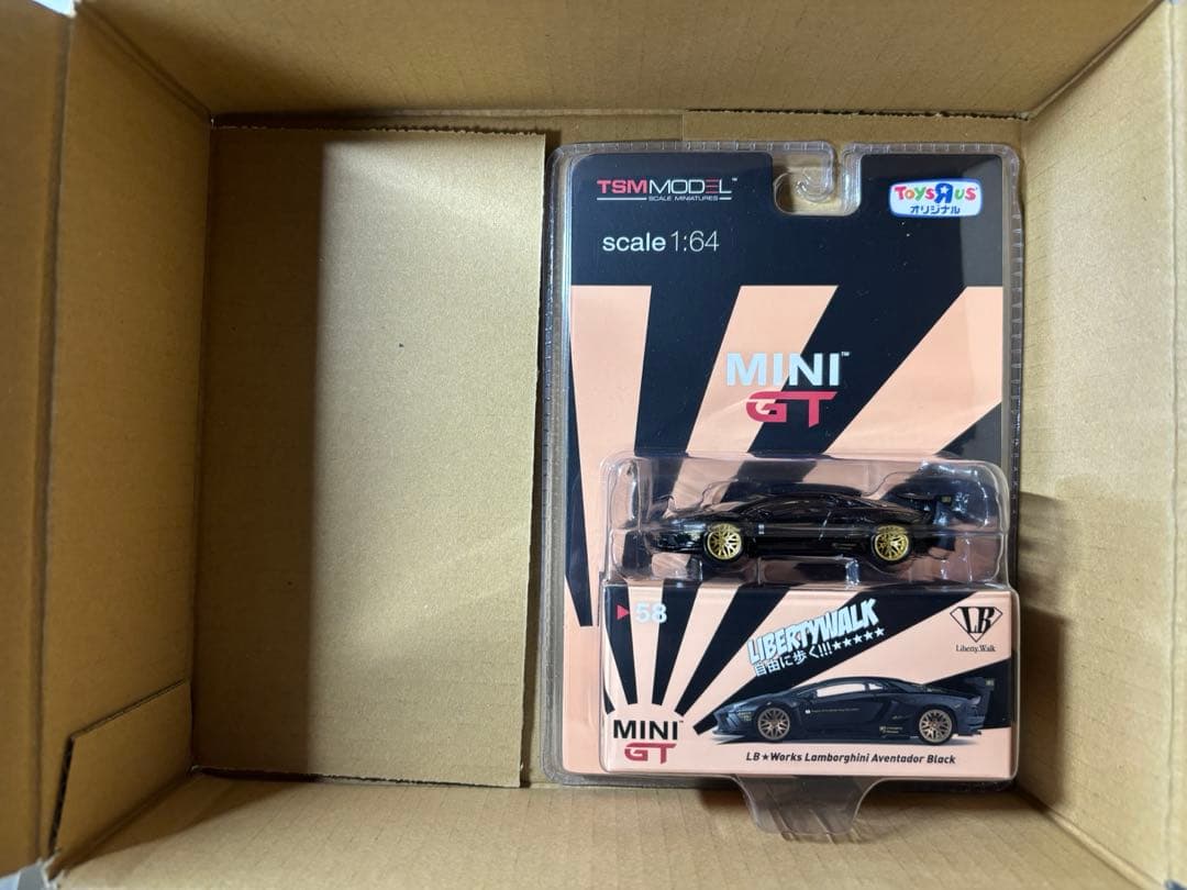 mini gt ランボルギーニ　LBワークスアヴェンタドール　トイザらス限定　①