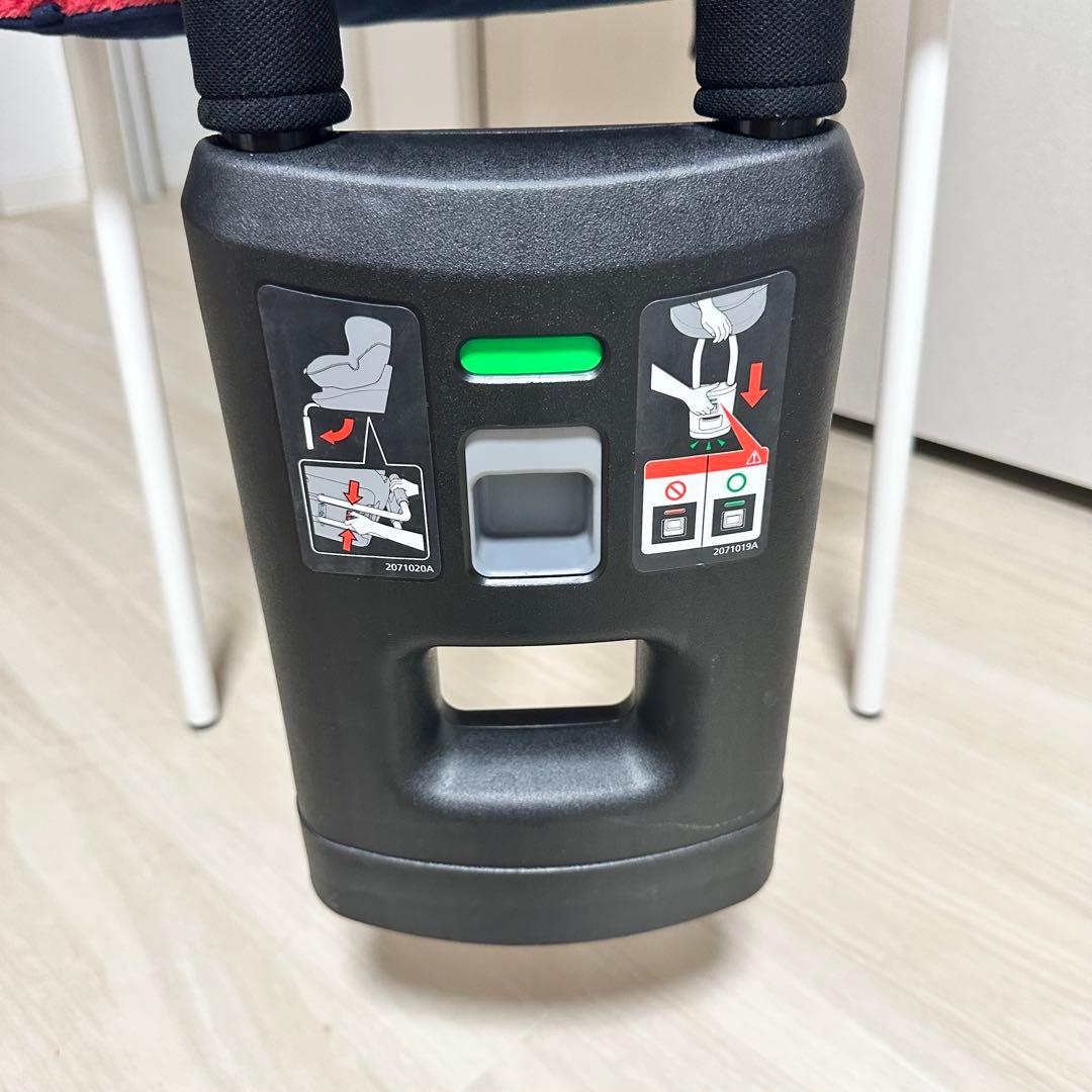 極美品　エールべべ　AILEBEBE クルット6i プレミアムエアリー　新生児