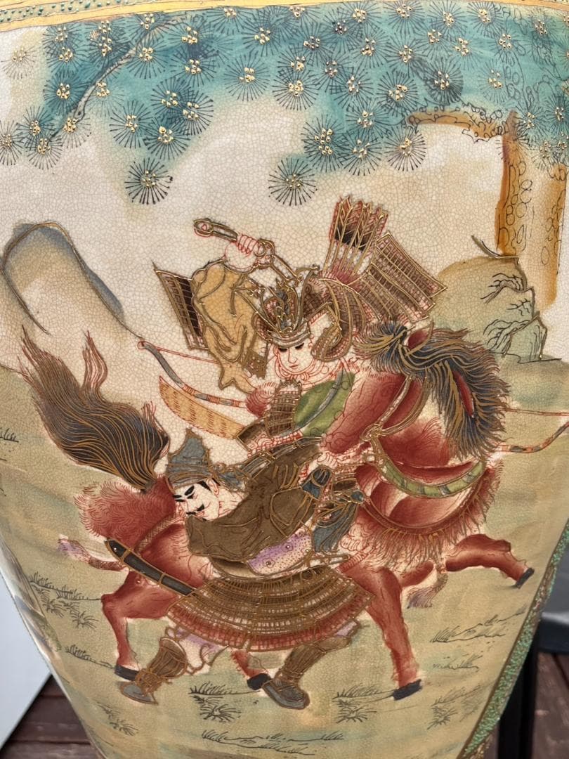 薩摩焼　大壺　置物　花瓶　飾り　インテリア　伝統的な日本の陶器