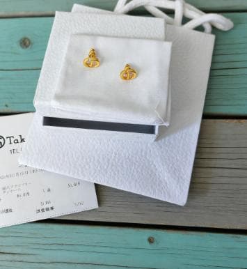 DIOR ゴールド ピアス