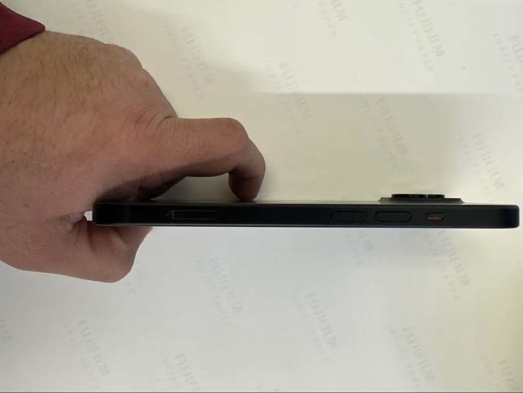 黒 iPhone15 128GB SIMフリー