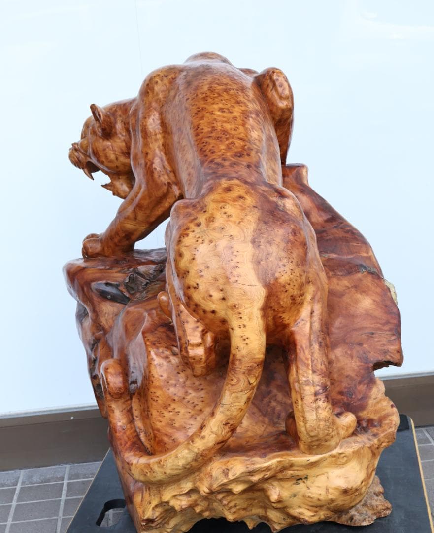 メル82601　木彫　玉杢　泡杢　石噛　一刀彫　豹　眼木象嵌　BK145