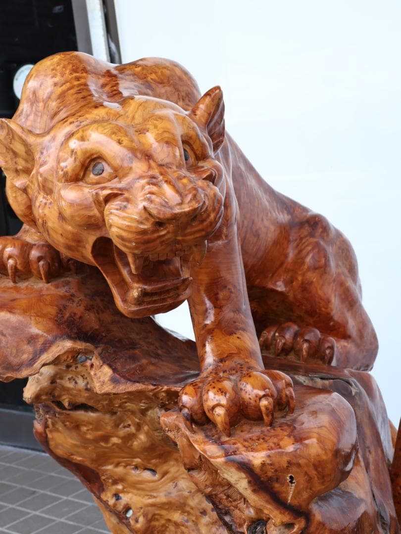 メル82601　木彫　玉杢　泡杢　石噛　一刀彫　豹　眼木象嵌　BK145