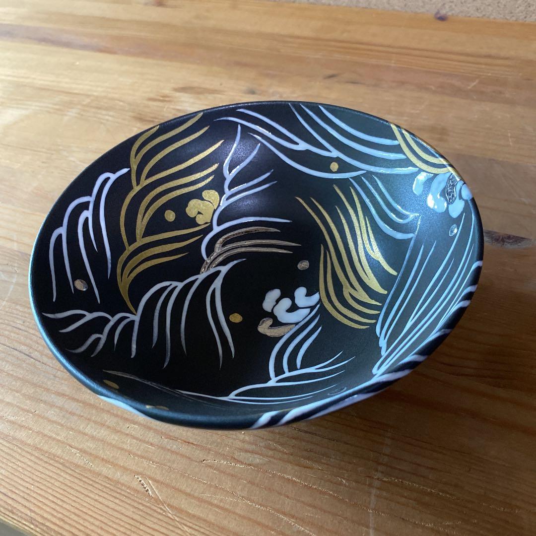 【茶道具】山岡善昇造　波の絵平茶碗　（共箱）○
