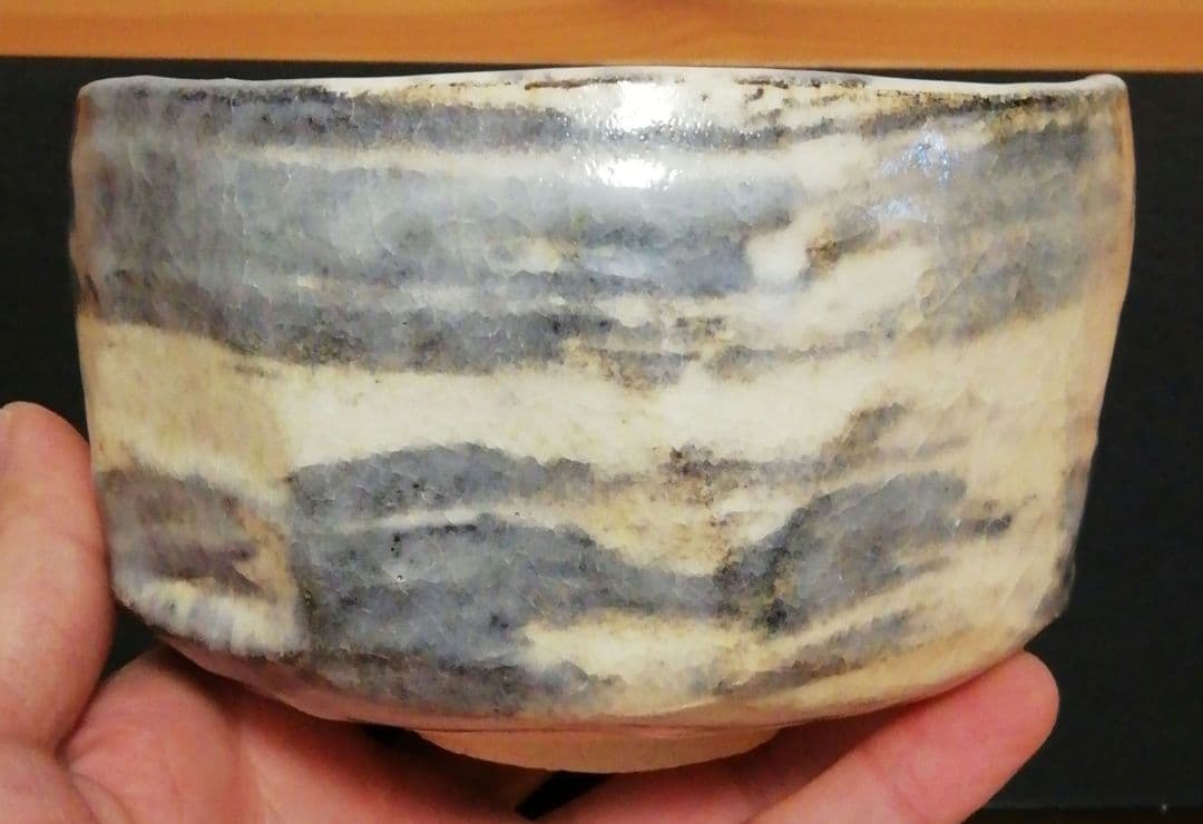 小川裕起夫作　楽焼　刷毛目　茶碗　共箱　共布　茶道具