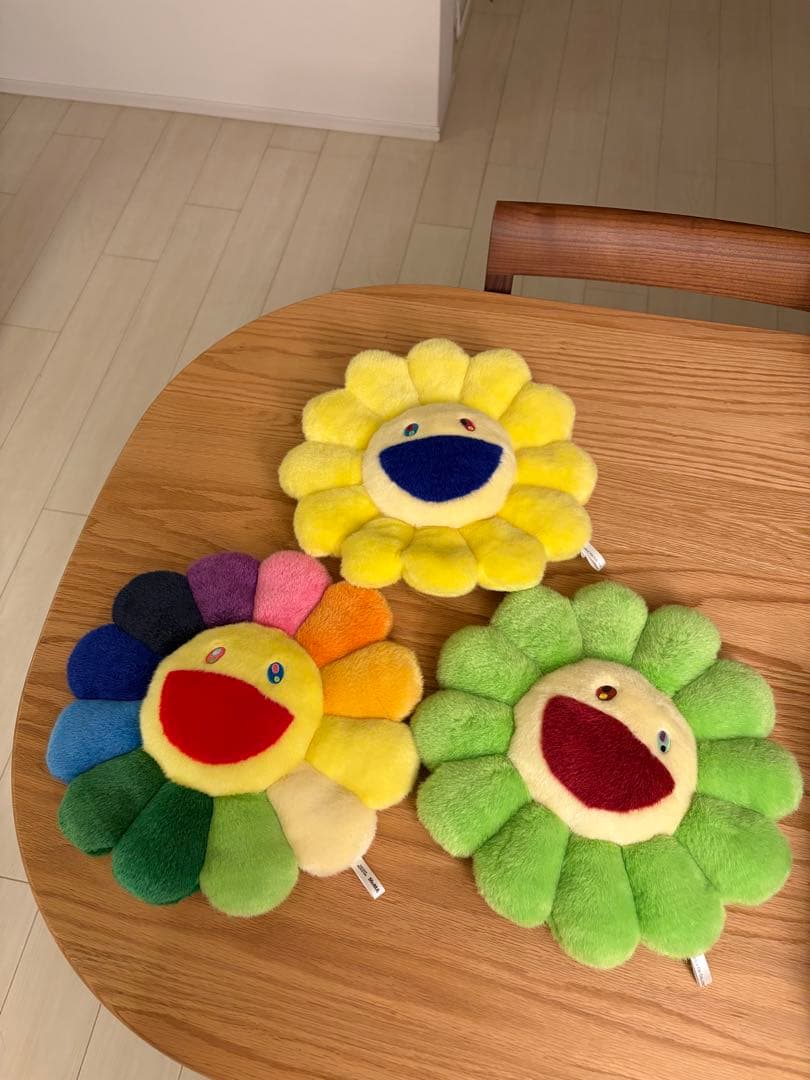 MoMA Kaikai Kiki村上隆 フラワークッション 30cm 3点セット