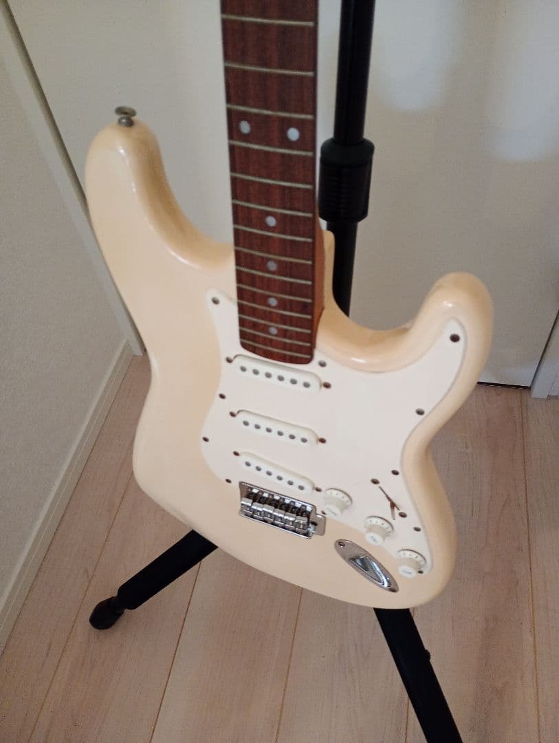 FERNANDES エレキギター クリーム色　98年