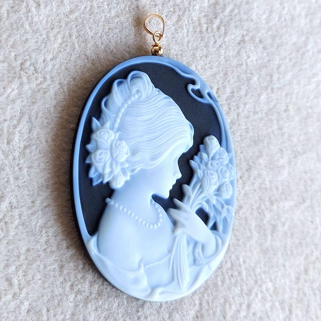 薔薇と女性　メノウ　カメオ