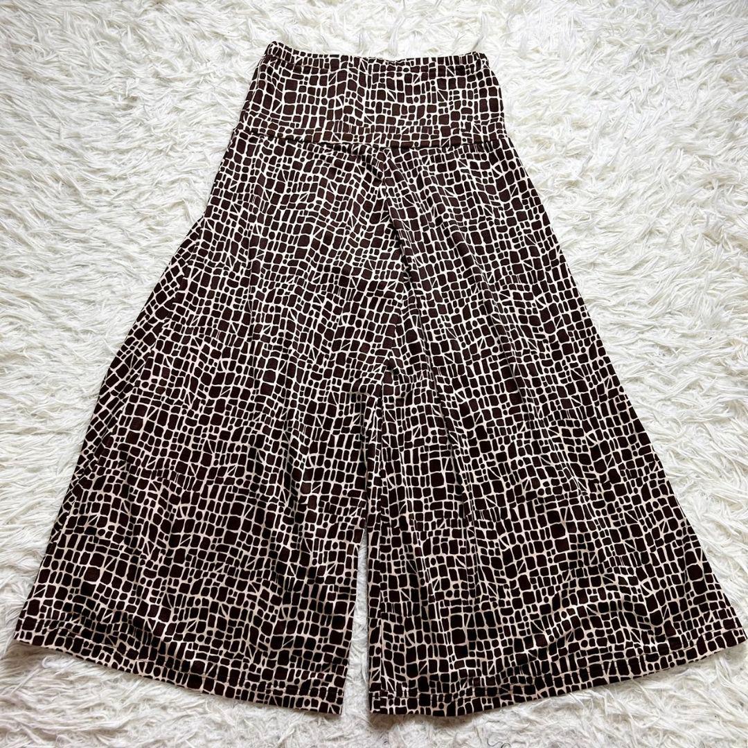 【美品】レジィーナロマンティコ ガウチョパンツ 春夏 ジラフ柄