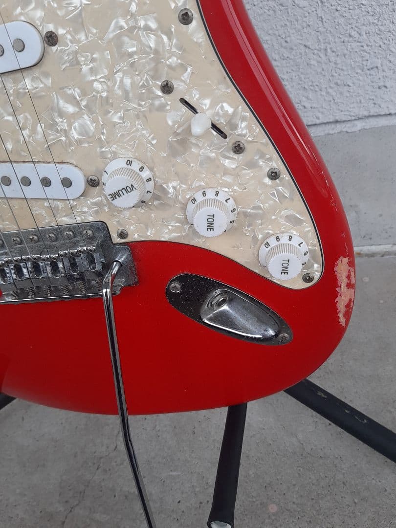 最終値下げ世界に1本ＡＩＹストラトタイプギターSSS赤完全調整済ノイズレス
